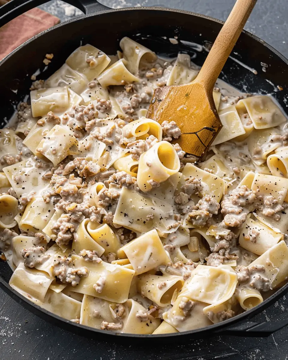 Creamy Umbrian Pasta: Indulgent Flavor with Turkey Bacon Twist