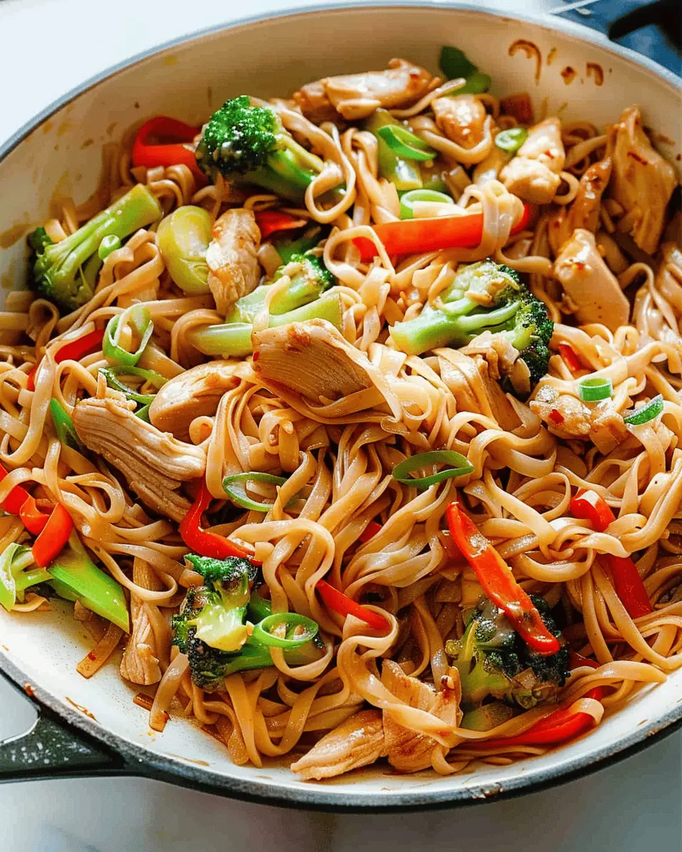 Chicken Stir Fry Noodles: Easy Weeknight Delight with Turkey Bacon