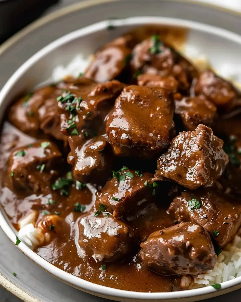 Beef Tips and Gravy: Easy Recipe for a Cozy Comfort Meal