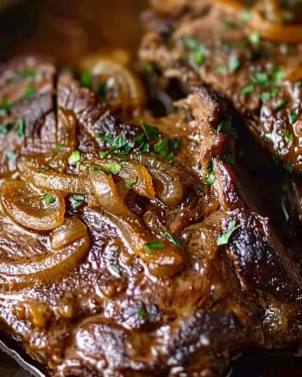 Comforting French Onion Pot Roast: A Juicy Family Favorite Recipe