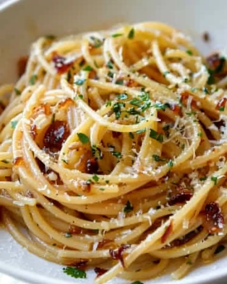 Caramelized Onion Pasta with Turkey Bacon for a Cozy Night In